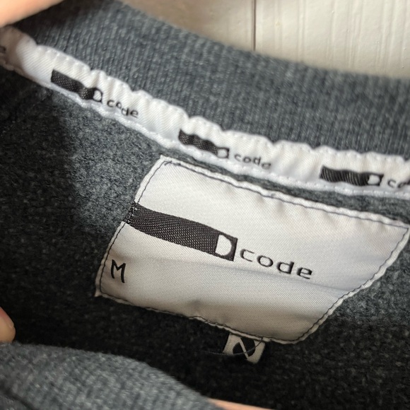 Pullover crewneck sweater with left pocket and elbow patches. Men Medium - Picture 2 of 2